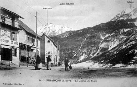 Le Champ de Mars