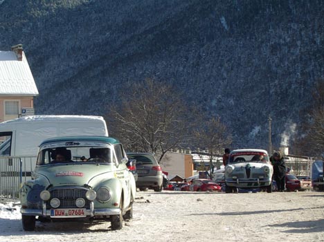 Le Champs de Mars et les voitures anciennes