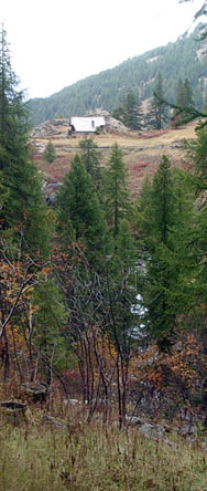 Refuge dans la vall&eacute;e de la Clar&eacute;e