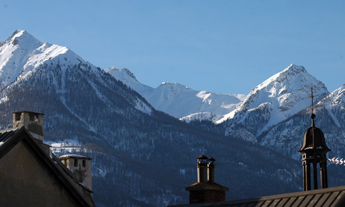 Le Pic du Mélézin (2680m) au dessus de Briançon.