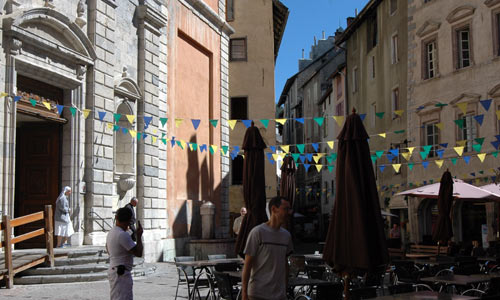 Le festival artisan' art dans la cité Vauban à Briançon.