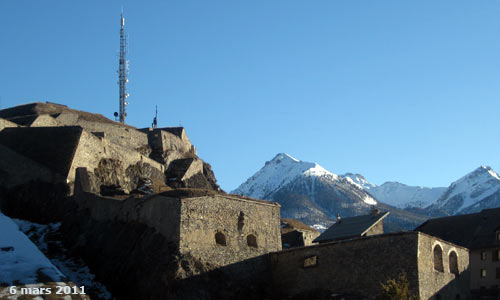 Une échauguette sur les remparts de la cité Vauban de Briançon.