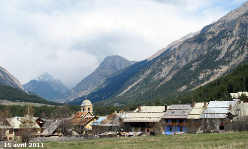 Le village des Alberts dans la vallée de la Clarée.