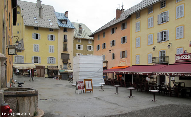 La place d'Armes à Briançon