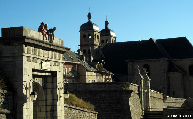 La porte de Pignerol à Briançon.