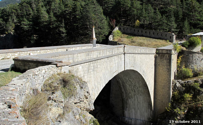 Le pont d'Asfeld à Briançon.