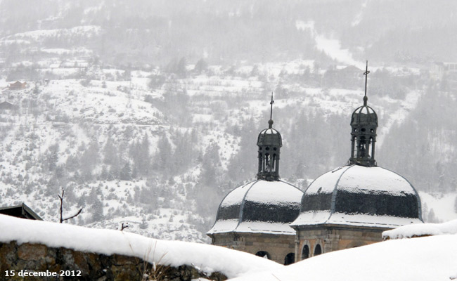 Les tours de la collégiale de la Cité Vauban à Briançon.