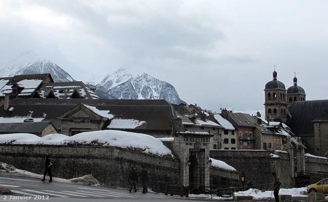 Porte de Pignerol à l'entrée de la cité Vauban à Briançon.