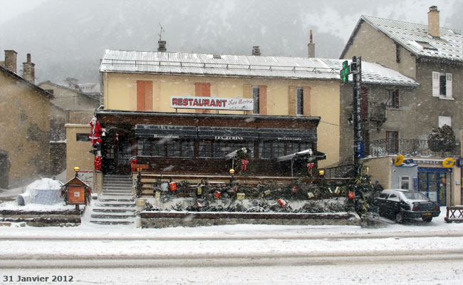 Les Ecrins route d'Italie à Briançon.