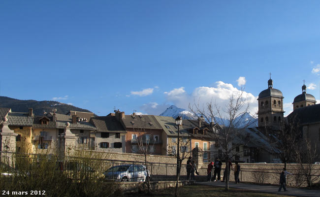 Grande rue ou Grande Gargouille à Briançon.