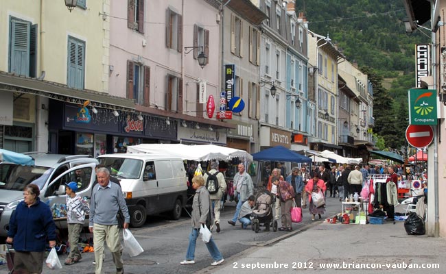 La braderie des Ch'tis dans le quartier Sainte Catherine à briançon.