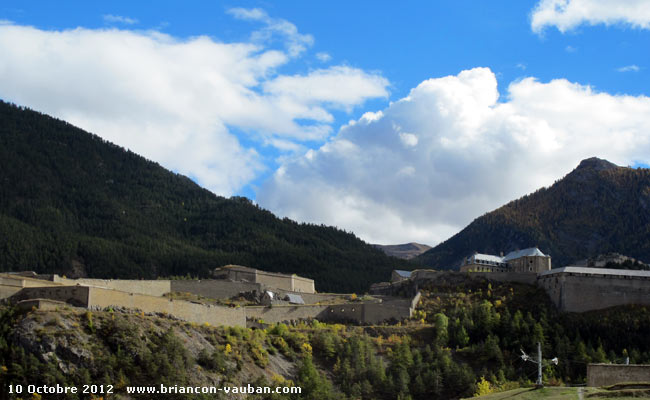 Le fort des Tëte au dessus de Briançon.