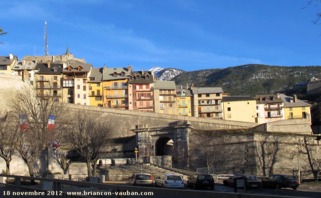 La porte d'Embrun de la cité Vauban à Briançon.