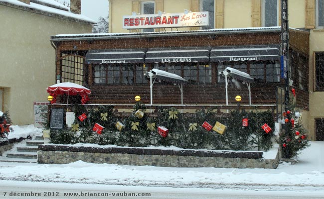 Sur la rue Centrale à Briançon.