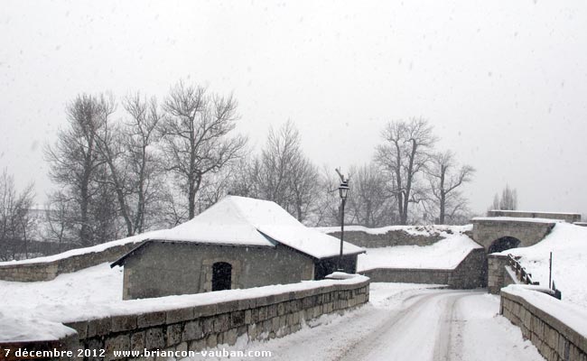La porte d'Embrun de la cité Vauban à Briançon.