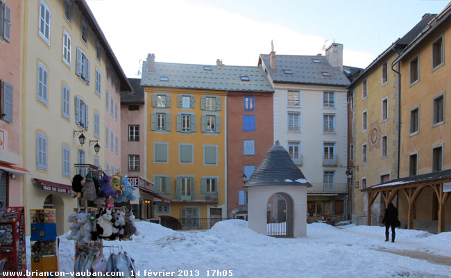 La place d'Armes à Briançon.