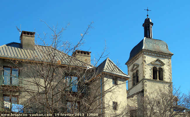 Le clocher de la chapelle des Pénitents de la Cité Vauban à Briançon.