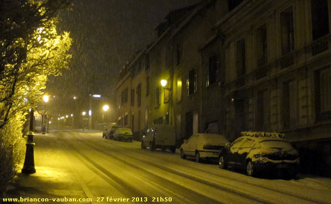 La Chaussée ou avenue de la République à Briançon.