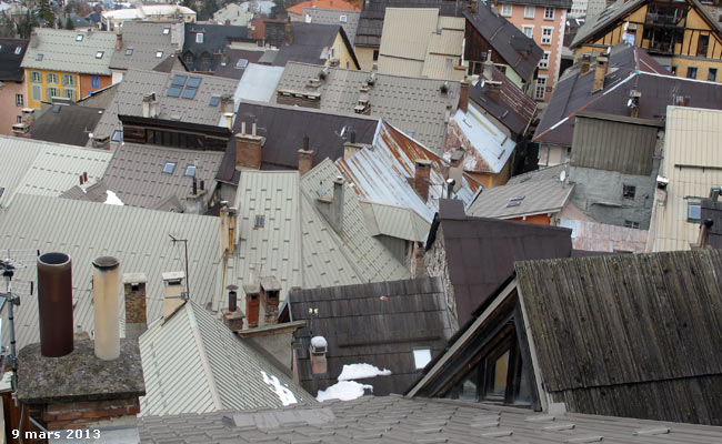 Les toits de la Cité Vauban à Briançon.