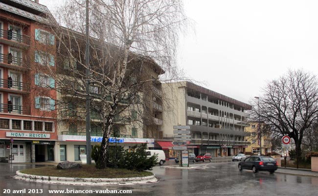 Avenue du Général de Gaulle à Briançon.