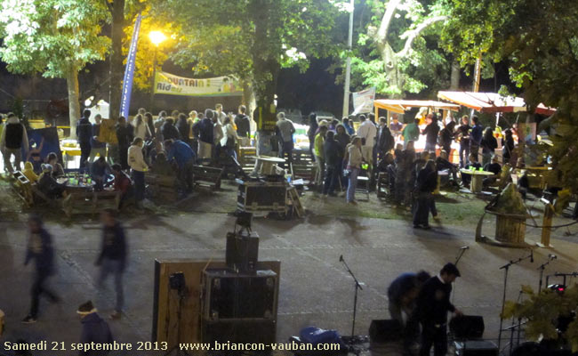 Le Festi’Grimpe dans le jardin Chanoine Motte à Briançon.