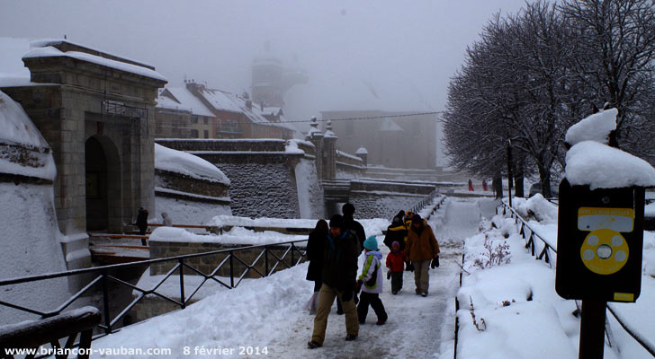 La porte de Pignerol à l'entrée de la cité Vauban à Briançon.