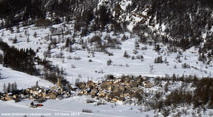Le Casset dans la vallée de la Guisane.