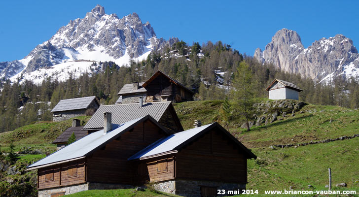 Les chalets du Queyrellin