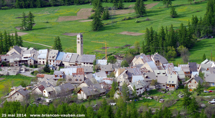 Le Casset dans la vallée de la Guisane.