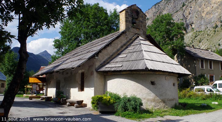 La chapelle de Plampinet dans la vallée de la Clarée.