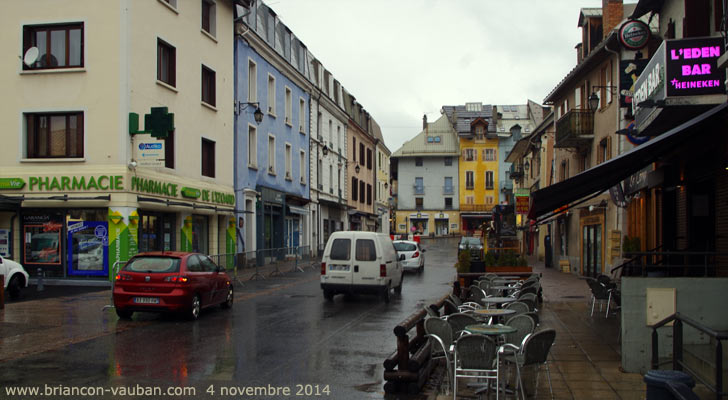 Rue centrale à Briançon.