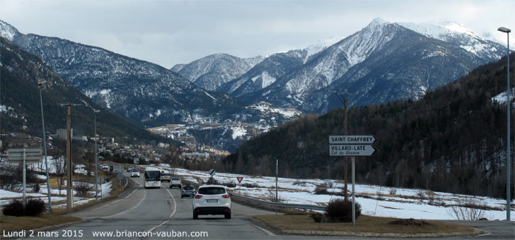 La route D1091 de Chantemerle à Briançon à Briançon.