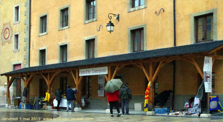 la place d' Arme à Briançon.