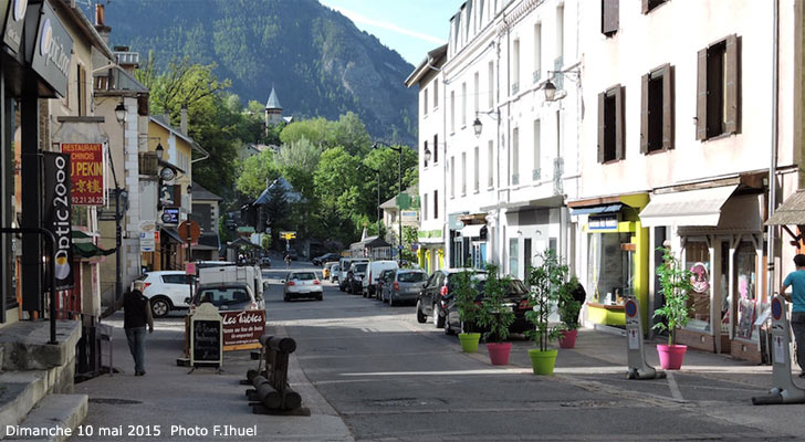 Rue Centrale à Briançon. 