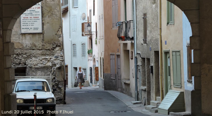Rue de Castre à Briançon