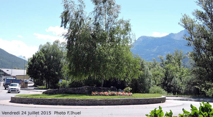 Le rond point Chaberton à Briançon.