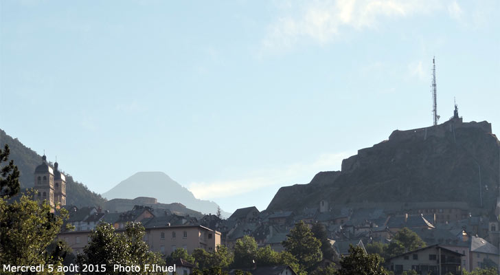 Briançon et le Mont Chaberton (3136m).