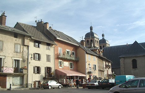 Avenue Vauban &agrave; Brian&ccedil;on
