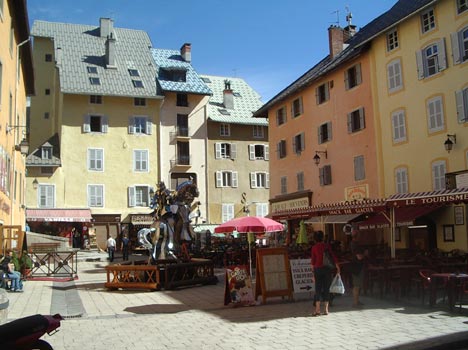 La Place d' Armes dans la citadelle Vauban  Brianon