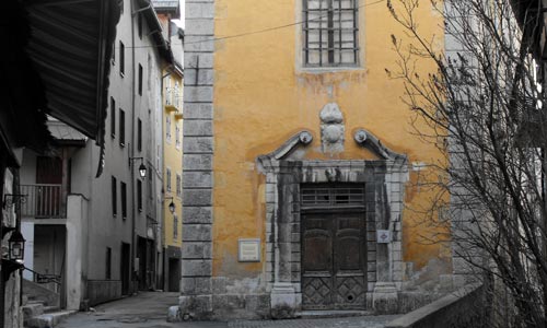 Le Couvent des Récollets dans la cité Vauban à Briançon.