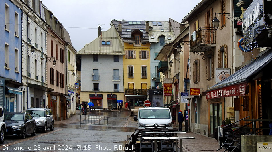 Rue centrale
