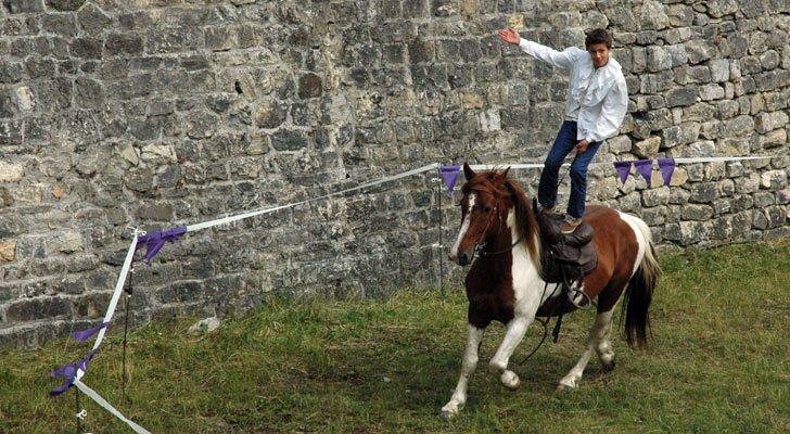 la troupe équestre d'Estoban à Briançn