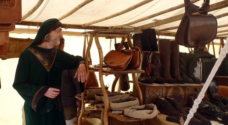 Sur le marché de la fête médiévale de Briançon